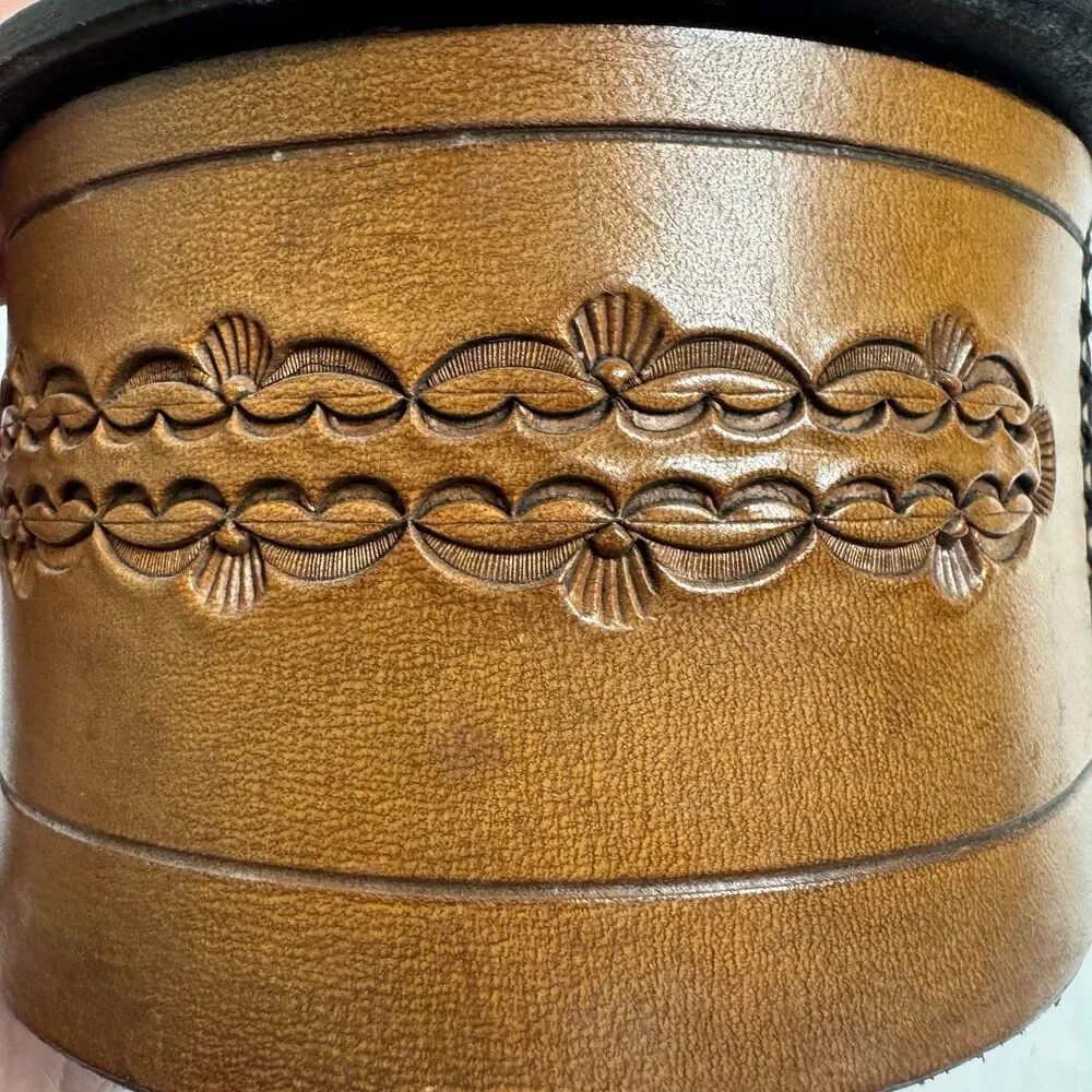 Vintage Leather Lidded Round Box Fur Lined 5 Inch Rare Trinket Jewelry Box